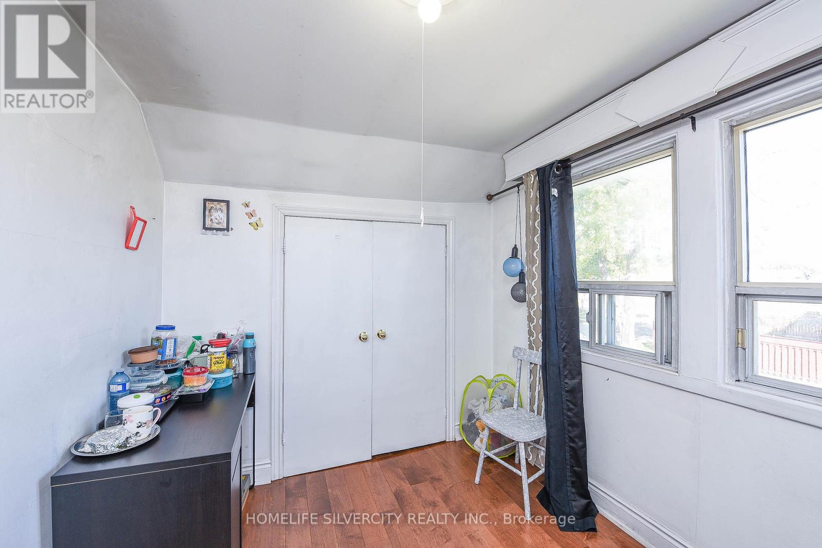 3076 Churchill Avenue, Mississauga (Malton), Ontario  L4T 1R3 - Photo 31 - W12460433