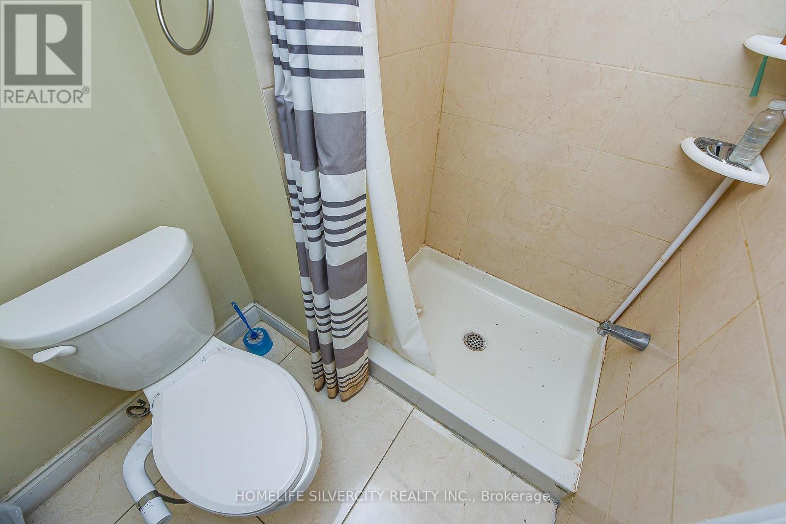 3076 Churchill Avenue, Mississauga (Malton), Ontario  L4T 1R3 - Photo 33 - W12460433