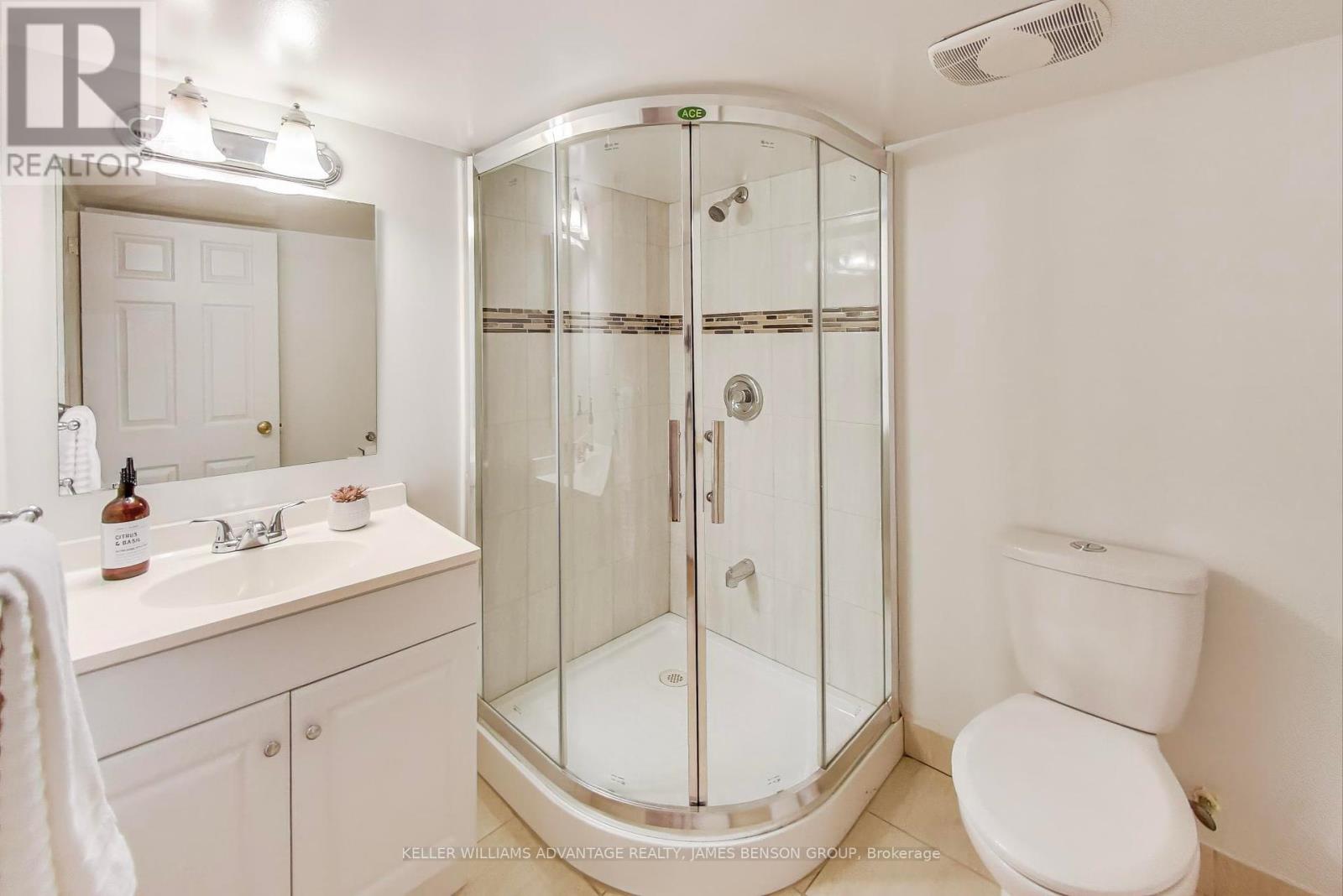 1188 Mineola Gardens, Mississauga (Mineola), Ontario  L5G 3X9 - Photo 35 - W12460466