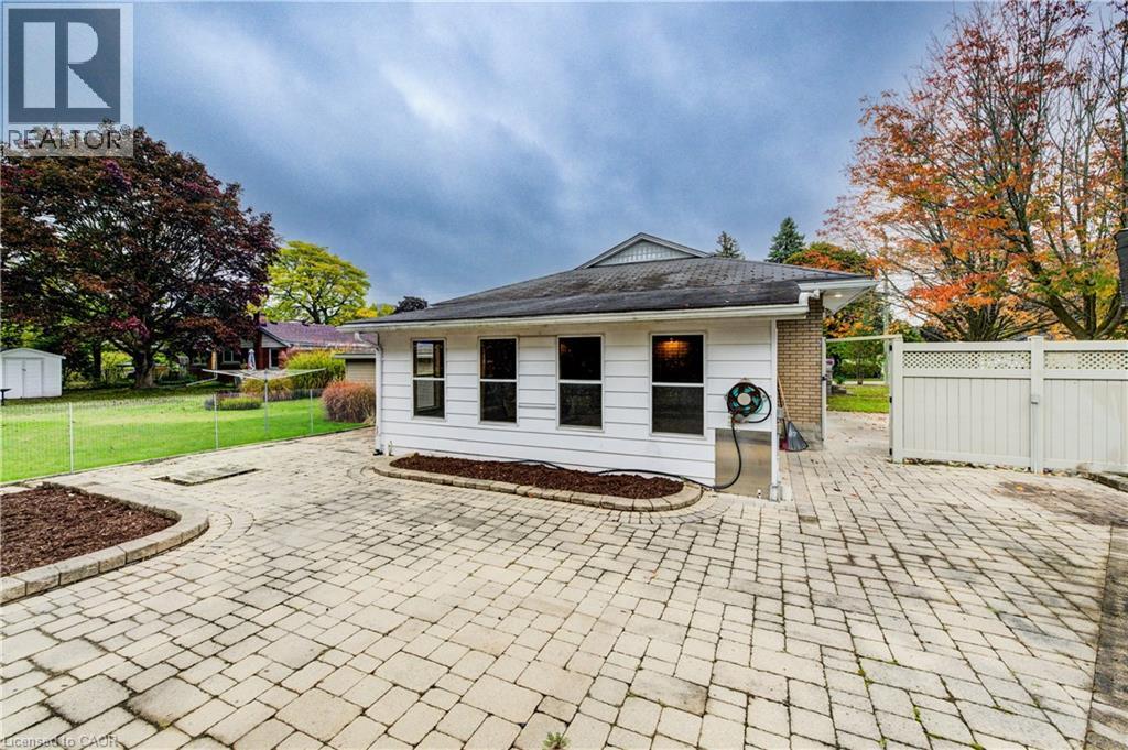 196 Lourdes Street, Waterloo, Ontario  N2L 1N7 - Photo 32 - 40778584