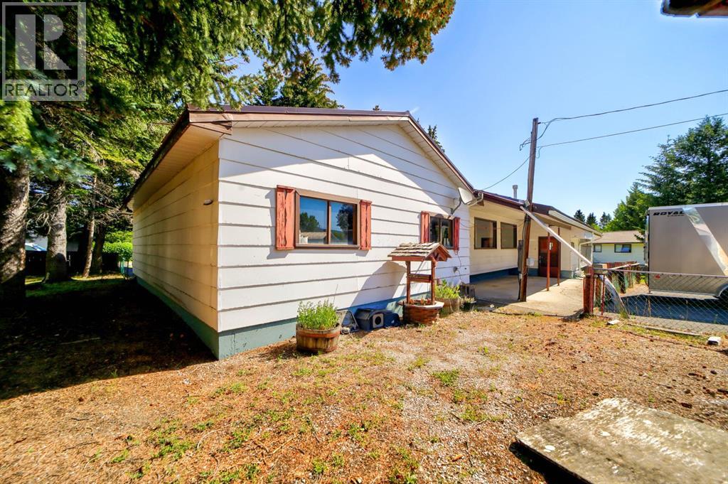 901 230 Street, Hillcrest, Alberta  T0K 1C0 - Photo 12 - A2251898