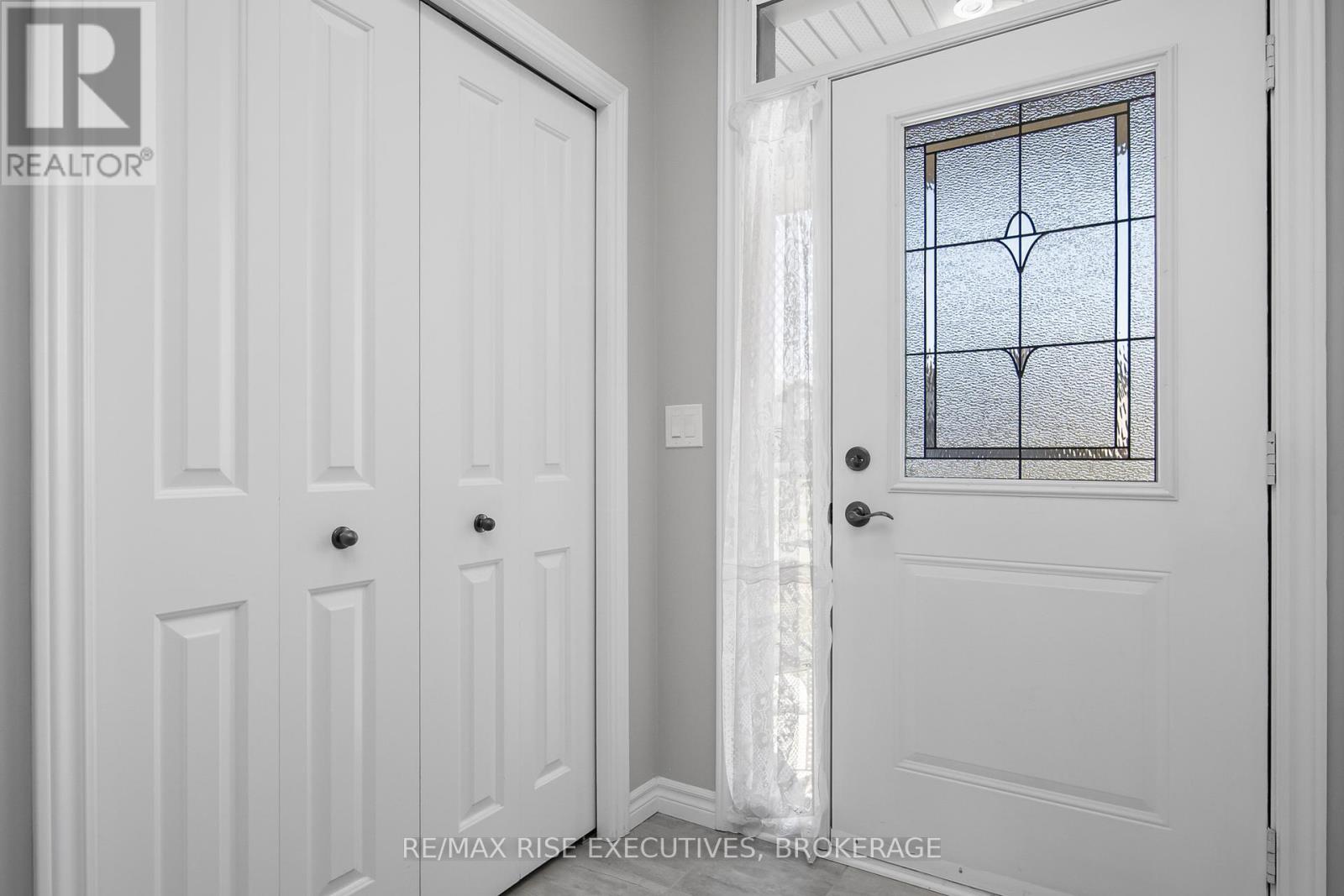 1425 Monarch Drive, Kingston, Ontario  K7P 0R9 - Photo 3 - X12460587
