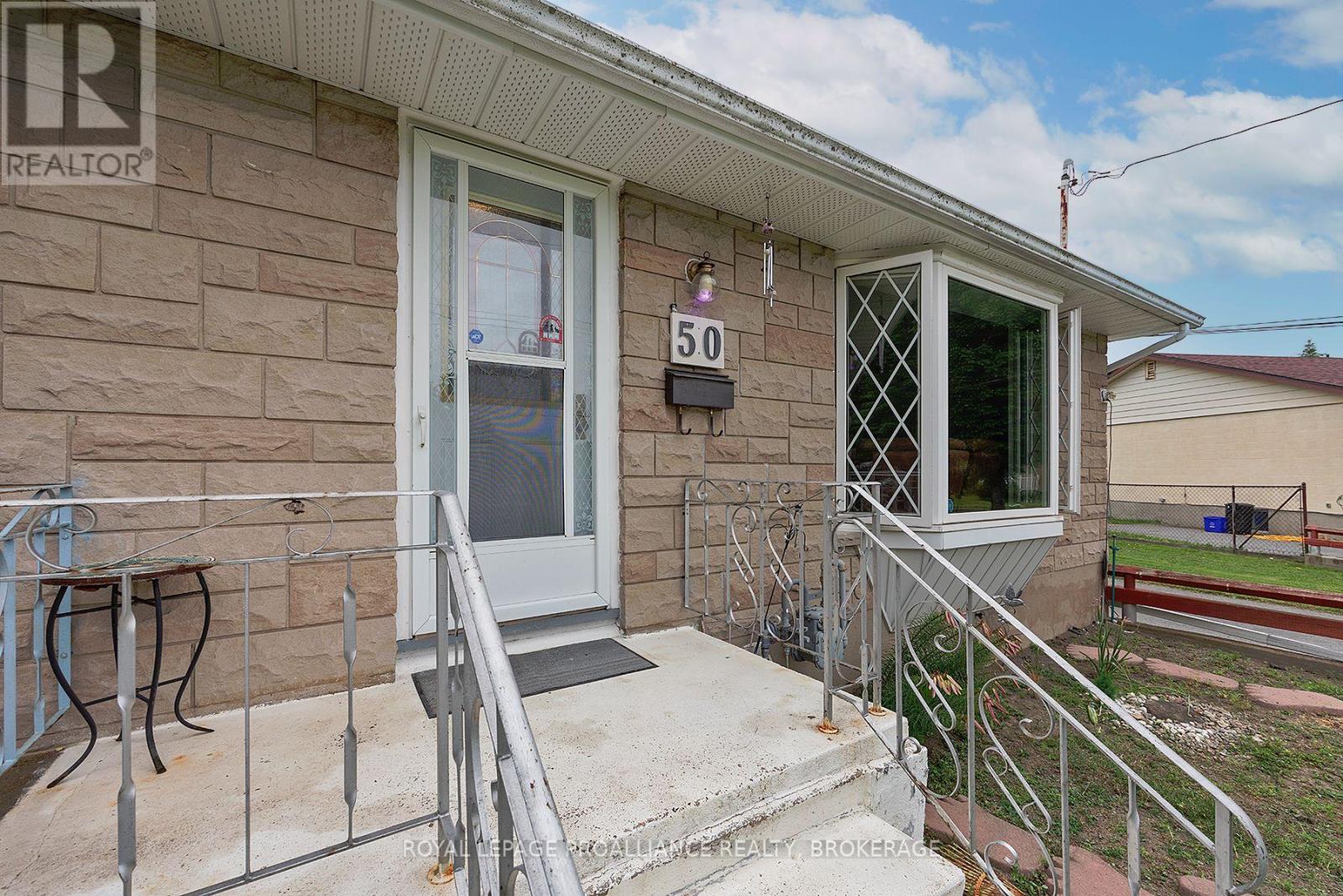 50 Morden Crescent, Loyalist, Ontario  K7N 1K2 - Photo 2 - X12460652
