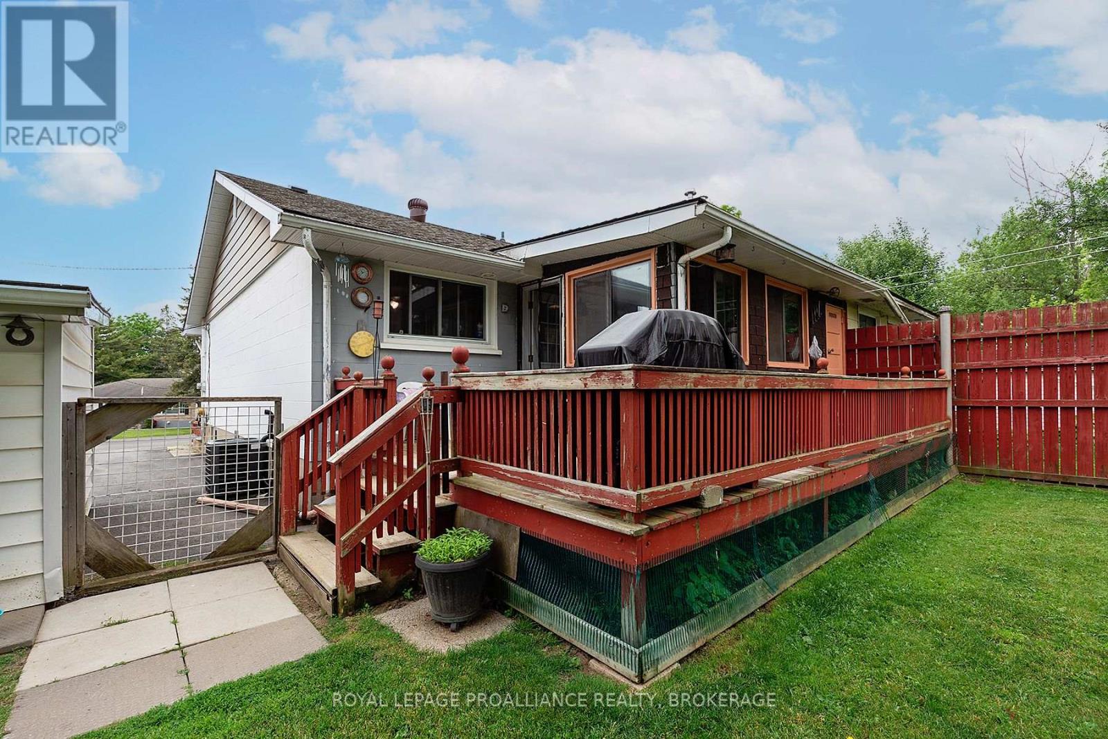 50 Morden Crescent, Loyalist, Ontario  K7N 1K2 - Photo 20 - X12460652
