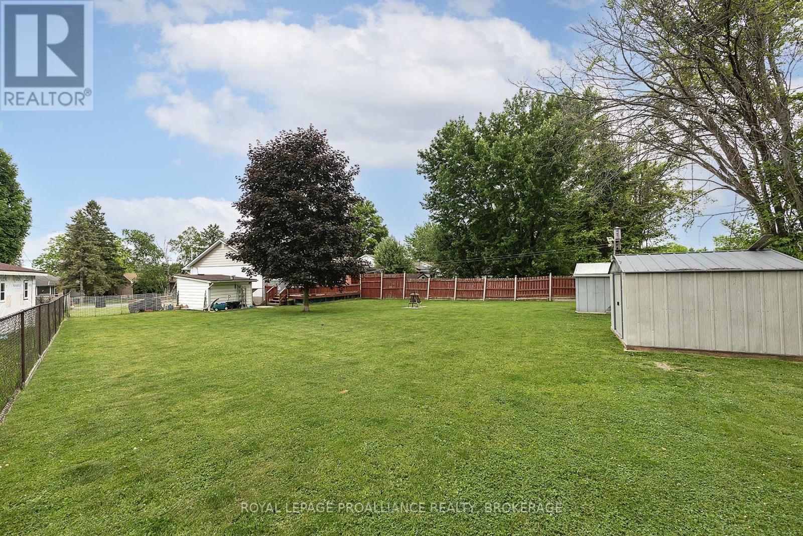 50 Morden Crescent, Loyalist, Ontario  K7N 1K2 - Photo 26 - X12460652