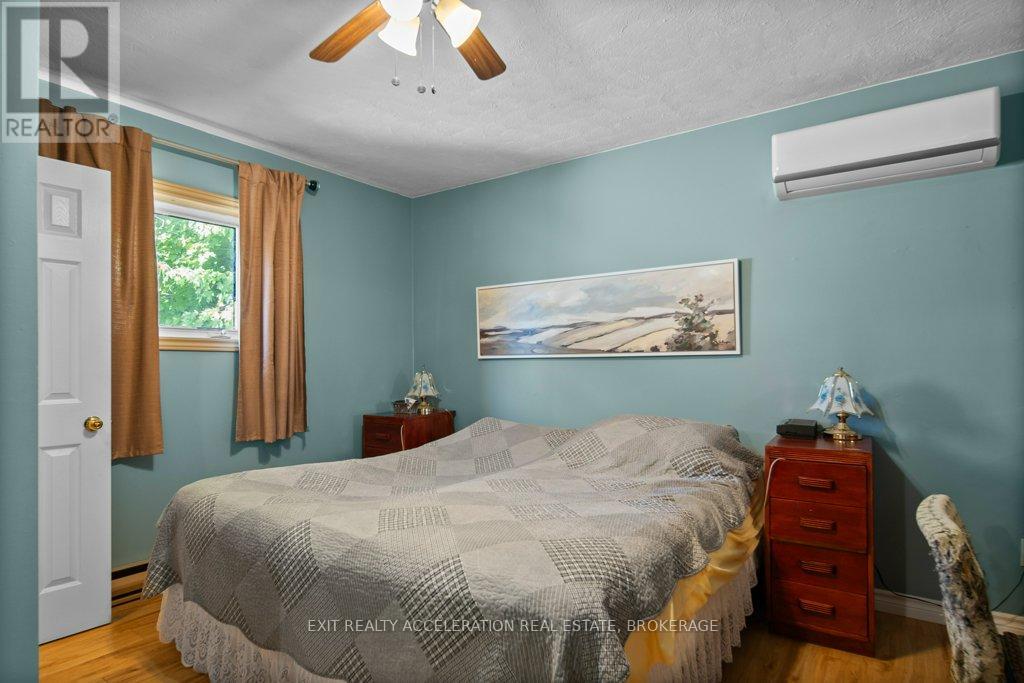 122 Bayview Drive, Greater Napanee, Ontario  K7R 3K8 - Photo 16 - X12460690