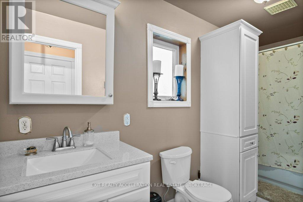 122 Bayview Drive, Greater Napanee, Ontario  K7R 3K8 - Photo 20 - X12460690