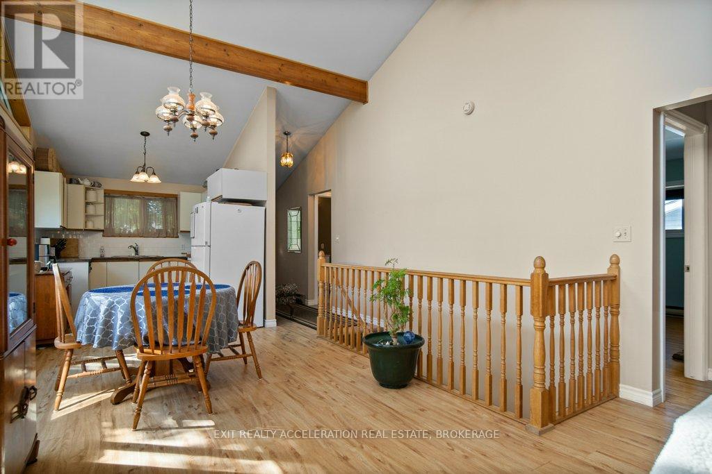 122 Bayview Drive, Greater Napanee, Ontario  K7R 3K8 - Photo 6 - X12460690
