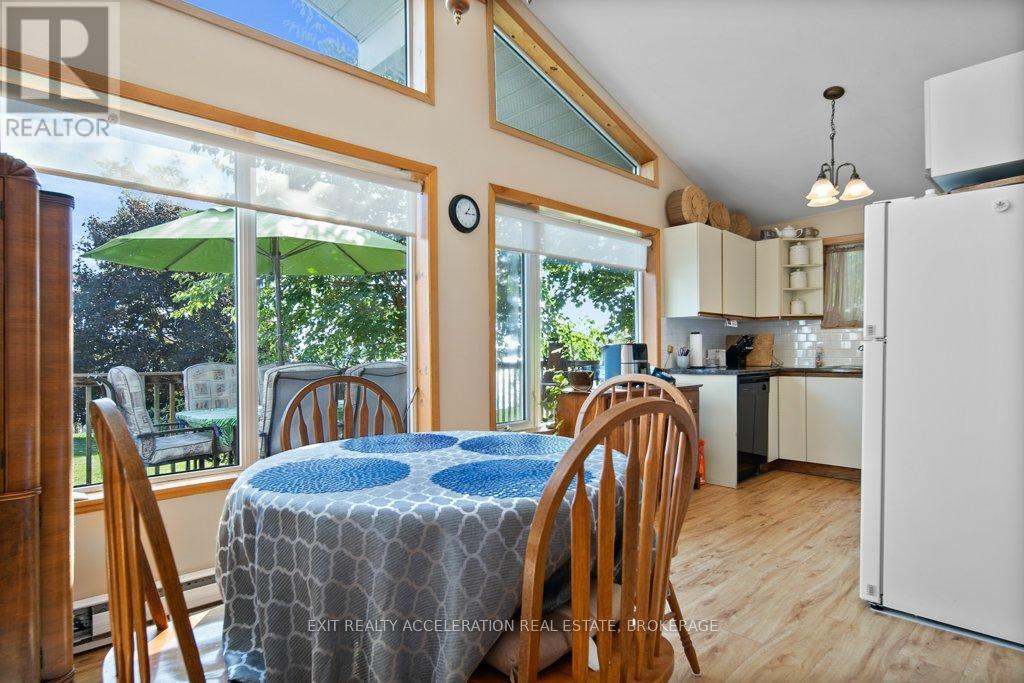 122 Bayview Drive, Greater Napanee, Ontario  K7R 3K8 - Photo 7 - X12460690