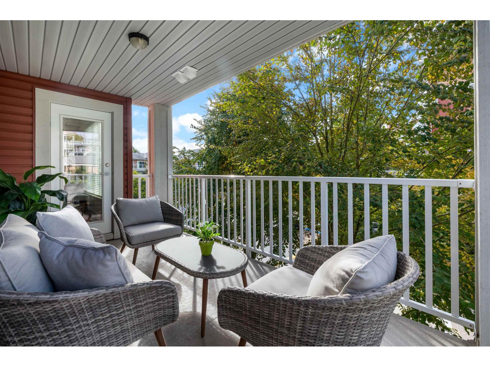 303 6450 194 Street, Surrey, British Columbia  V4N 6J8 - Photo 14 - R3057119
