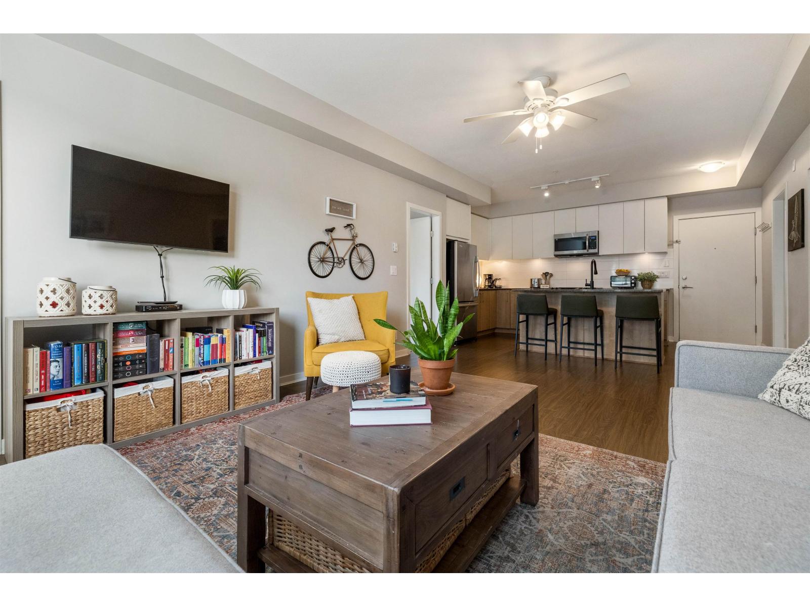 303 6450 194 Street, Surrey, British Columbia  V4N 6J8 - Photo 10 - R3057119