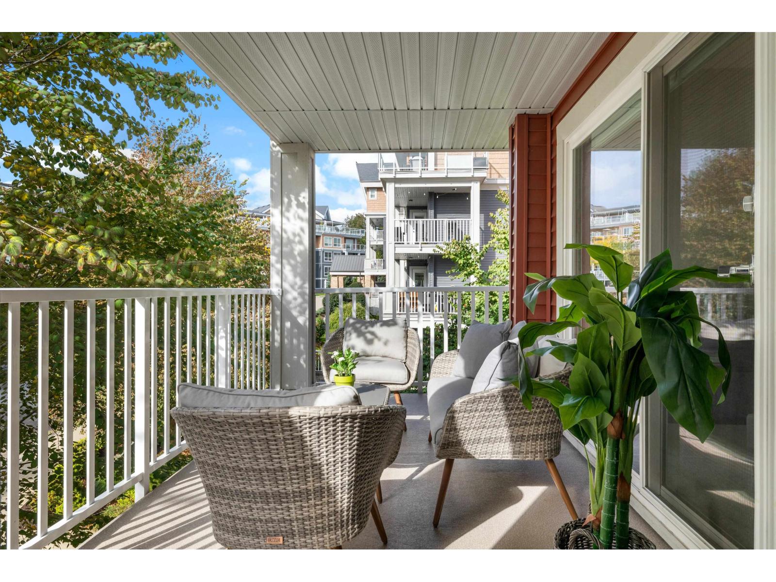 303 6450 194 Street, Surrey, British Columbia  V4N 6J8 - Photo 12 - R3057119