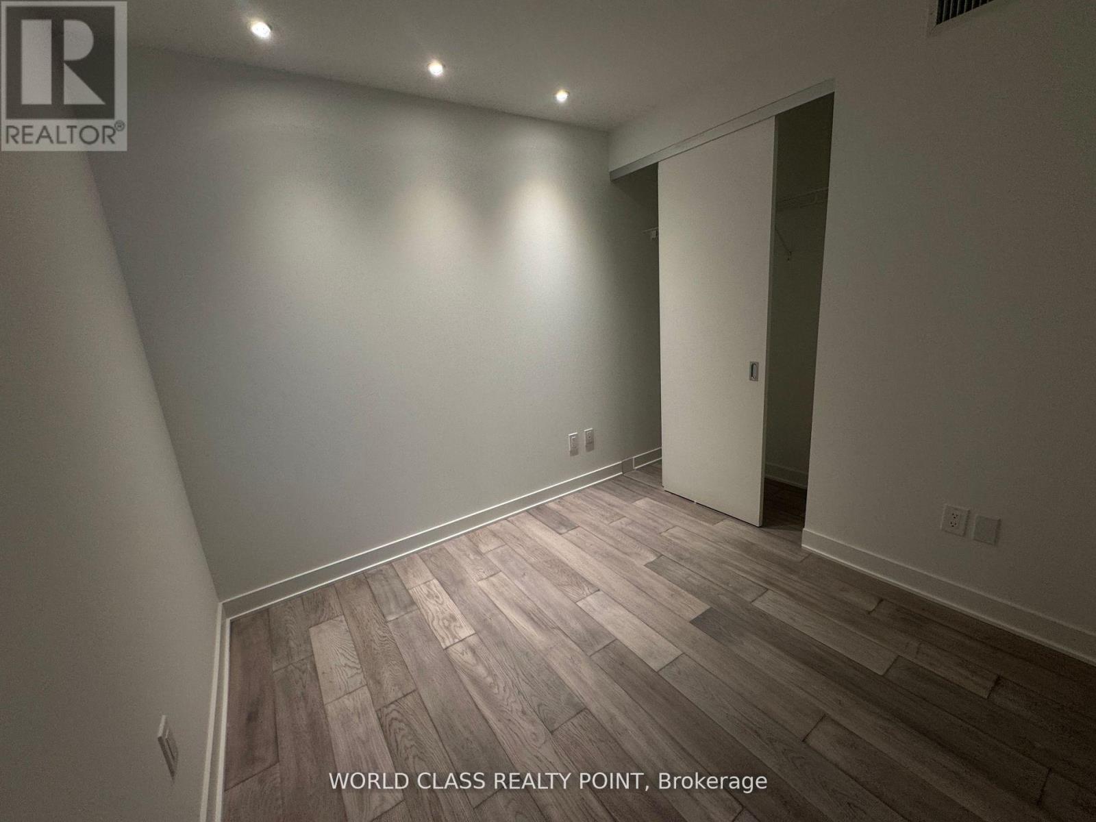 3309 - 11 Yorkville Avenue, Toronto, Ontario  M4W 0B7 - Photo 15 - C12460481