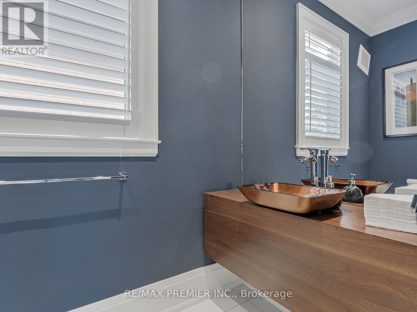 111 Codsell Avenue, Toronto, Ontario  M3H 3W2 - Photo 11 - C12460492