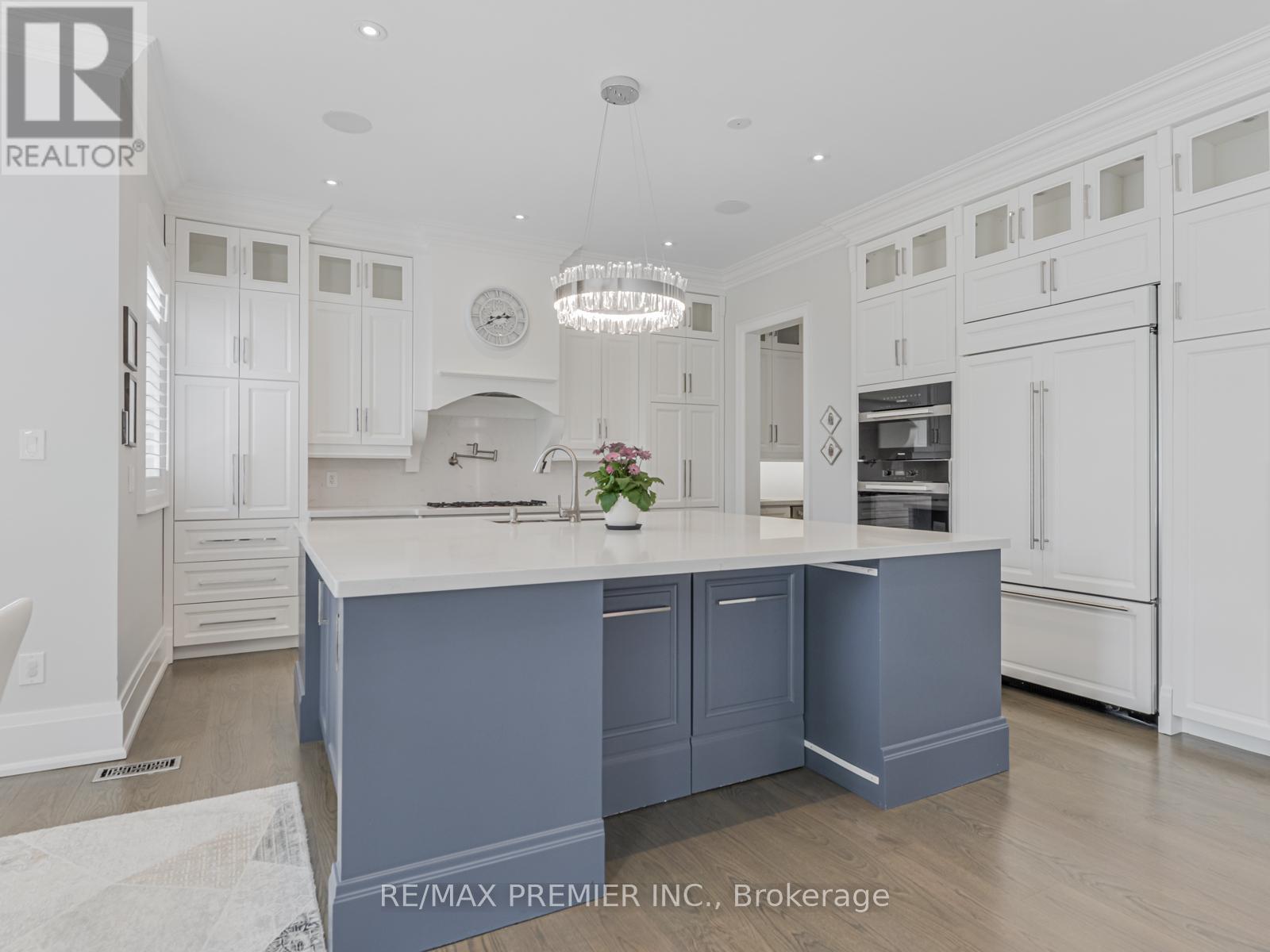 111 Codsell Avenue, Toronto, Ontario  M3H 3W2 - Photo 17 - C12460492