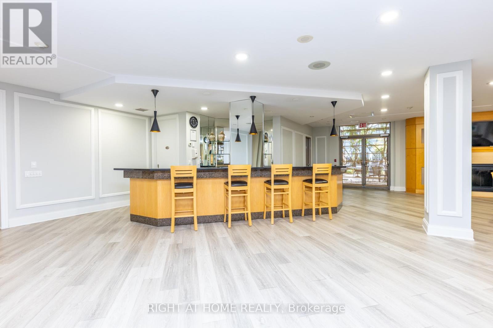 813 - 123 Eglinton Avenue E, Toronto, Ontario  M4P 1J2 - Photo 33 - C12460503