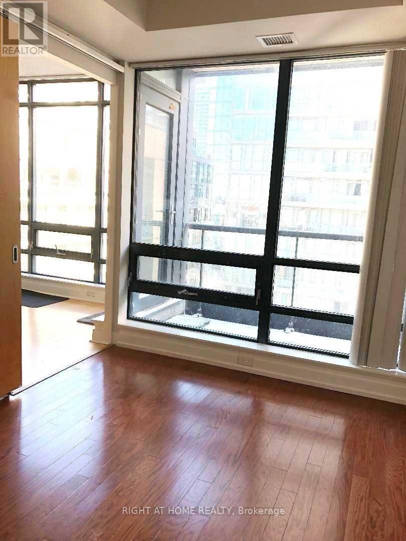 1302 - 438 King Street W, Toronto, Ontario  M5V 3T9 - Photo 13 - C12460542
