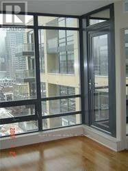 1302 - 438 King Street W, Toronto, Ontario  M5V 3T9 - Photo 15 - C12460542