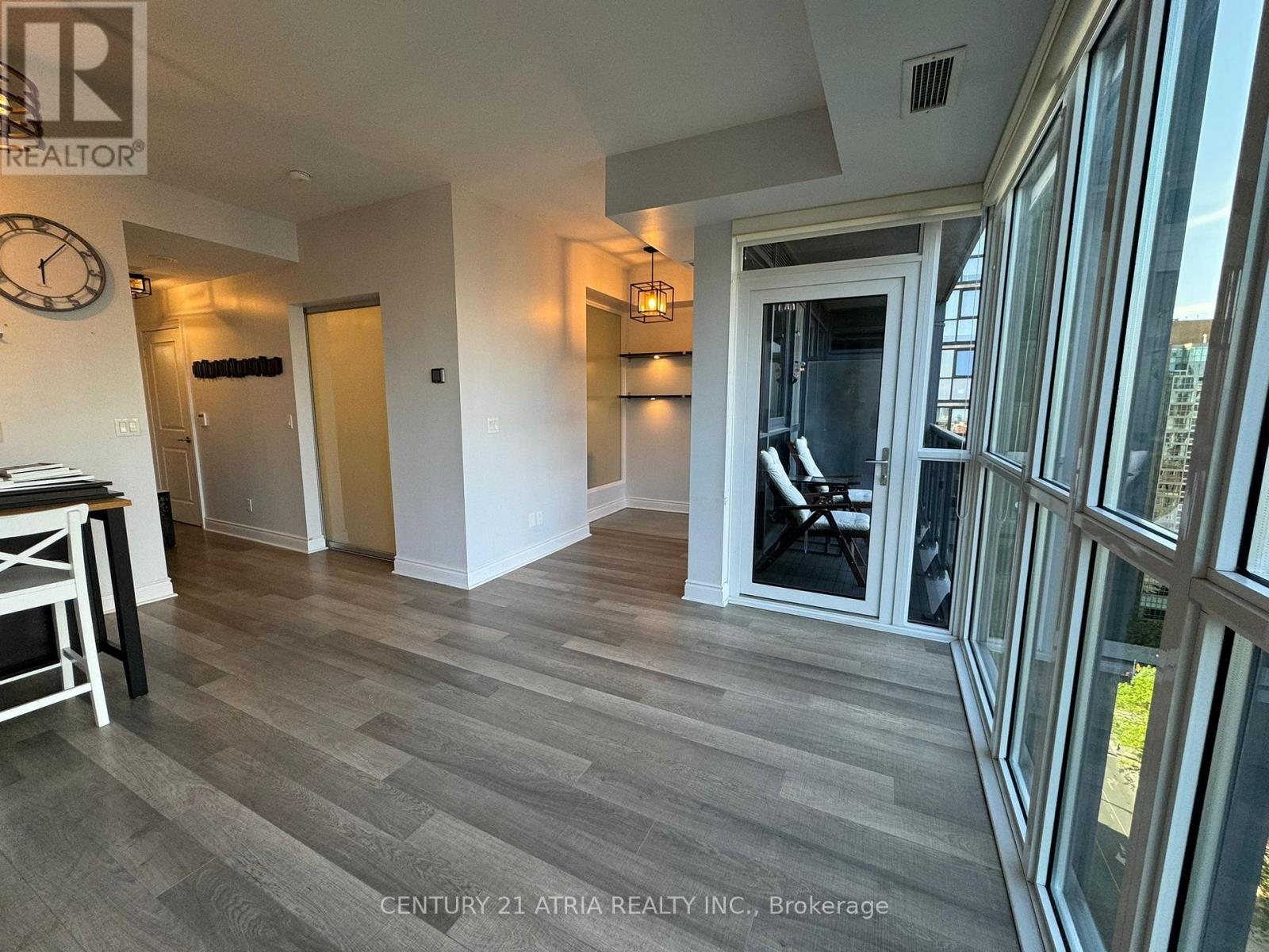 28 Ted Rogers Way, Toronto, Ontario  M4Y 2J4 - Photo 4 - C12460548