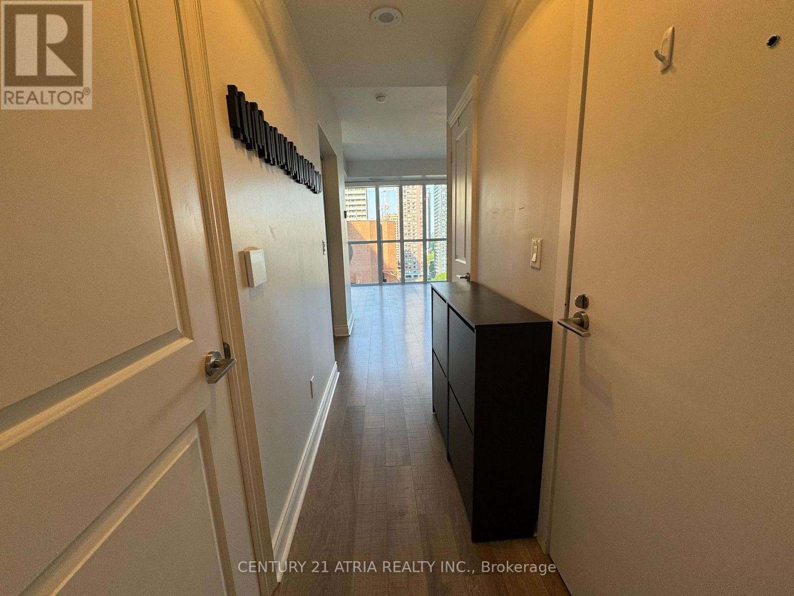 28 Ted Rogers Way, Toronto, Ontario  M4Y 2J4 - Photo 6 - C12460548