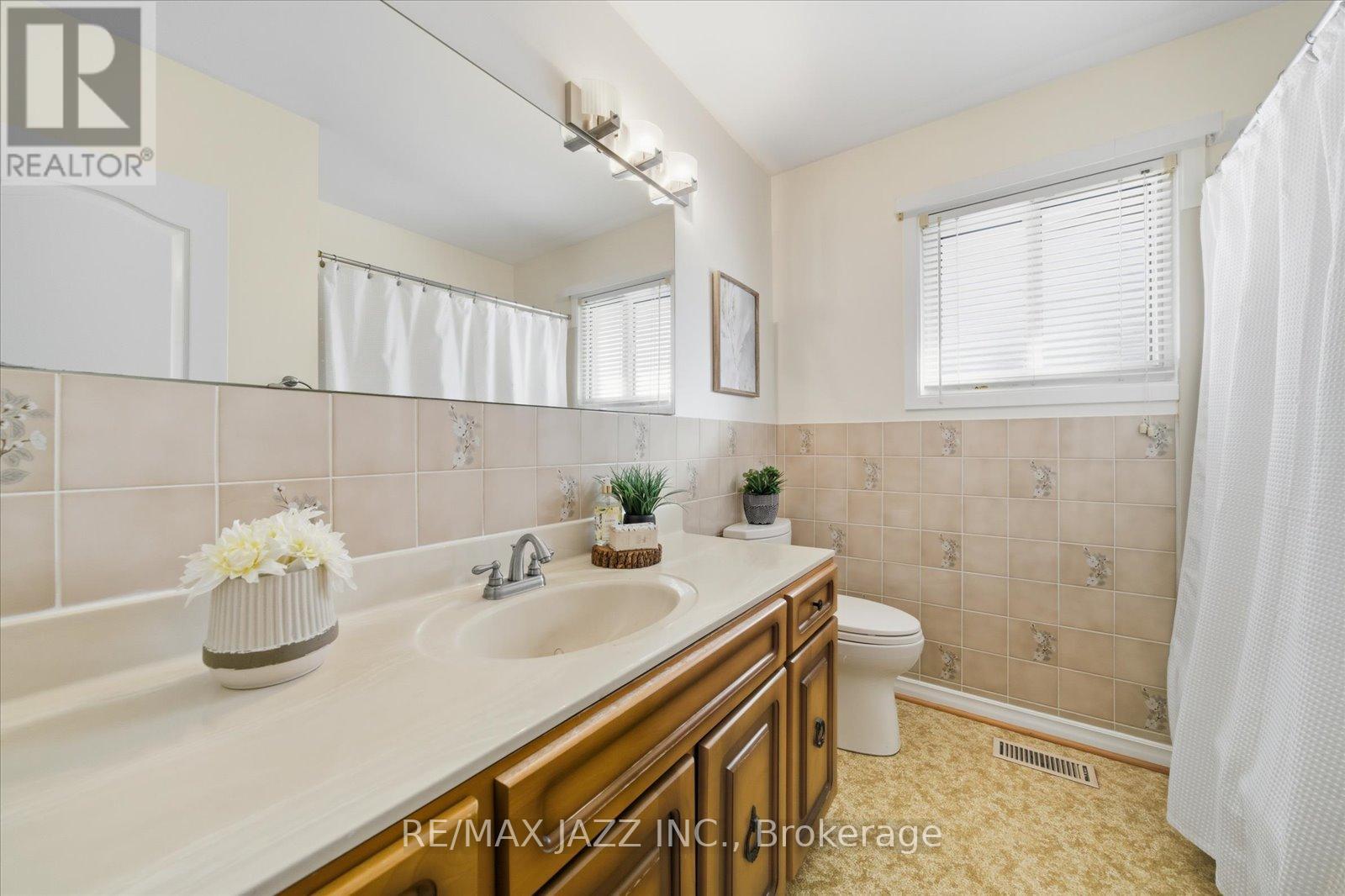 415 Fairlawn Street, Oshawa, Ontario  L1J 4R5 - Photo 13 - E12460651