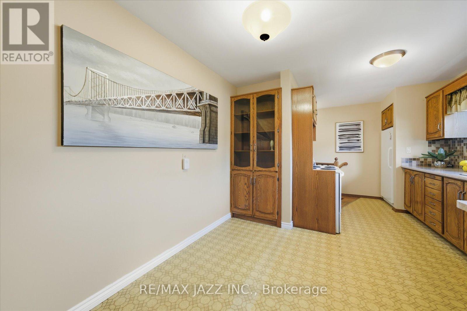 415 Fairlawn Street, Oshawa, Ontario  L1J 4R5 - Photo 6 - E12460651
