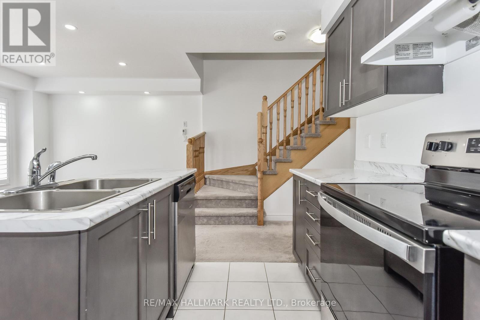 14 - 740 Linden Drive, Cambridge, Ontario  N3H 0E3 - Photo 17 - X12460351