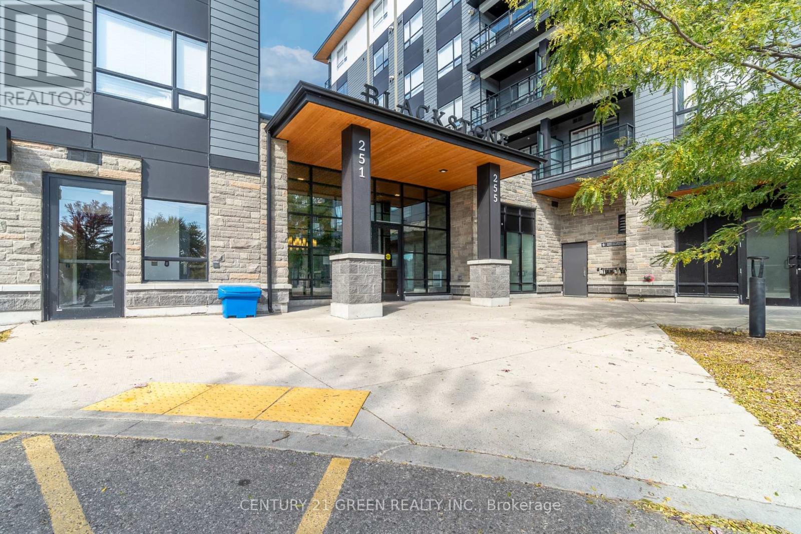 407 - 255 NORTHFIELD DRIVE E, Waterloo, Ontario