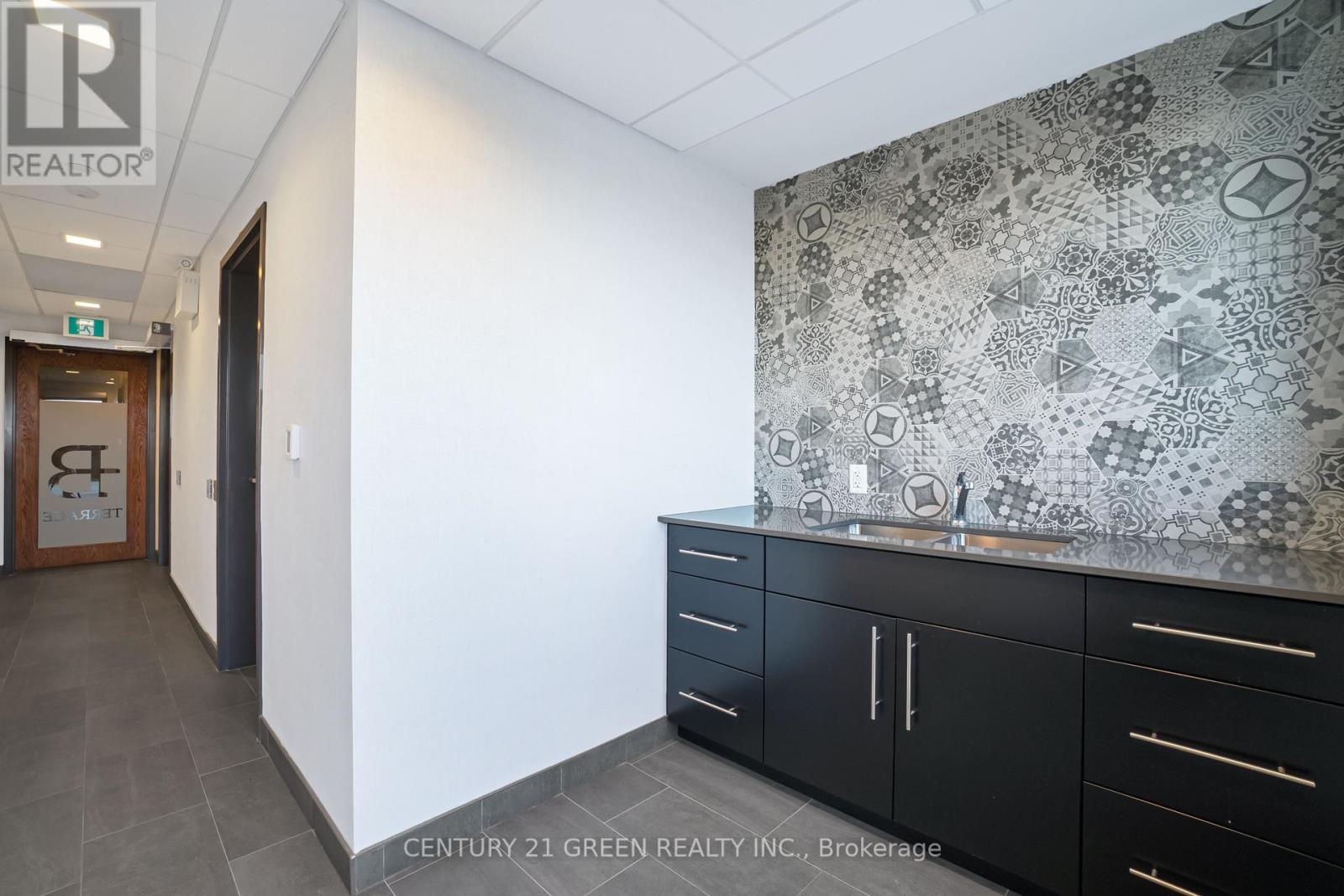 407 - 255 Northfield Drive E, Waterloo, Ontario  N2K 0G5 - Photo 26 - X12460358