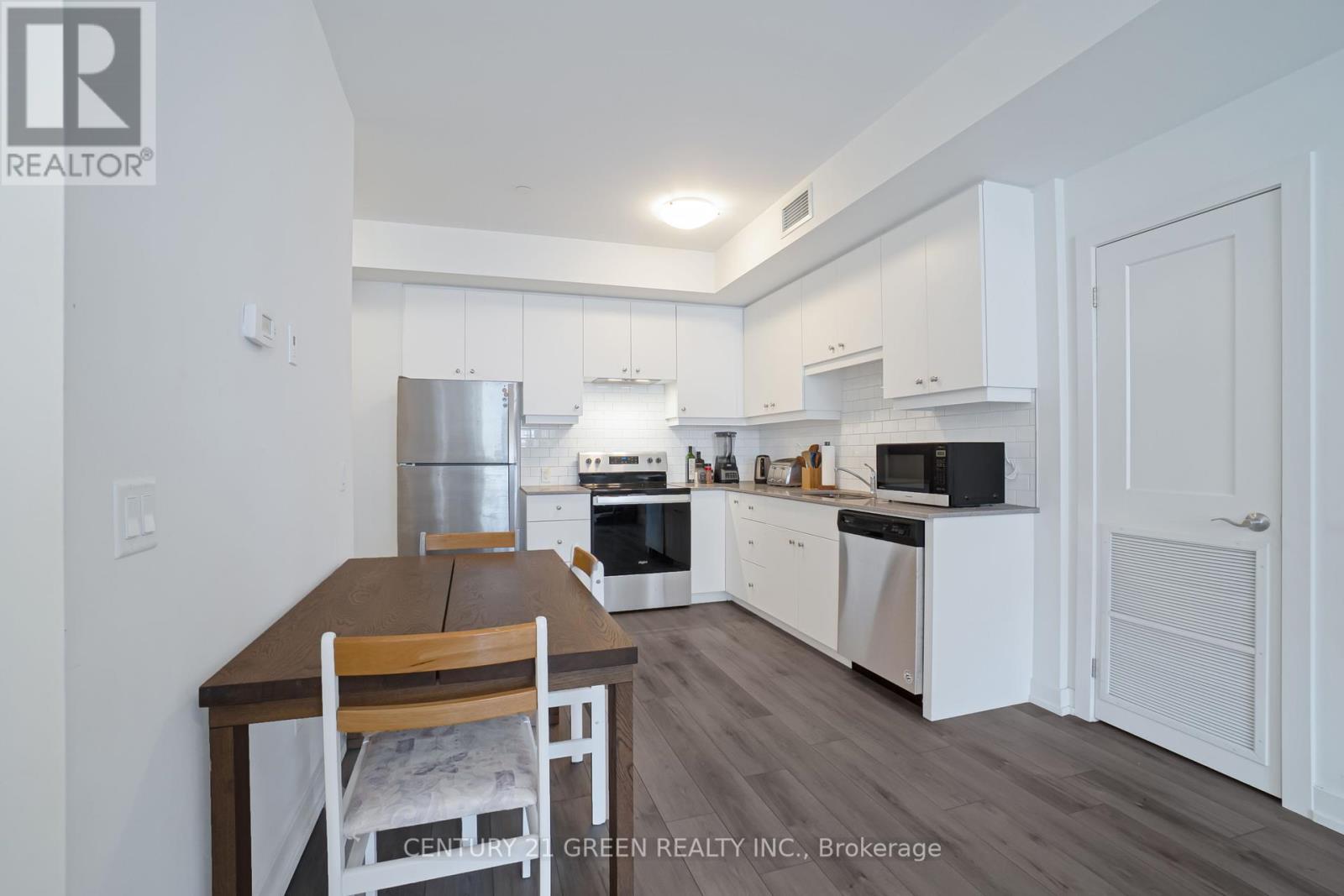 407 - 255 Northfield Drive E, Waterloo, Ontario  N2K 0G5 - Photo 6 - X12460358