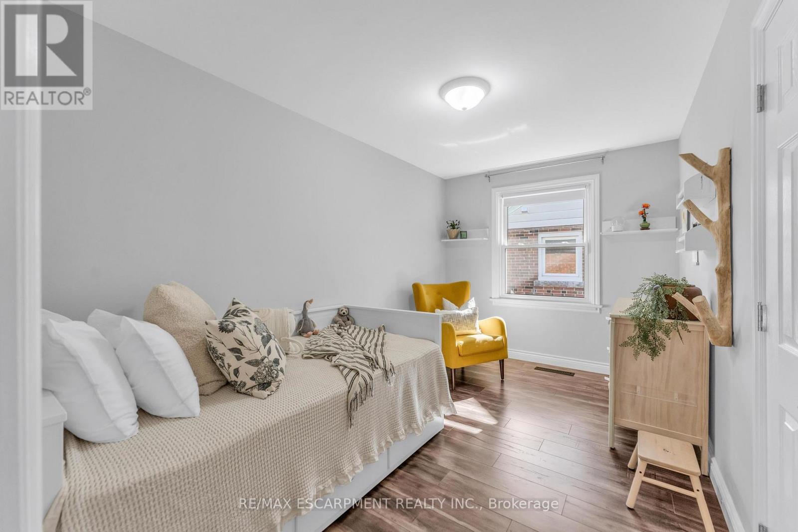 75 Cloverdale Avenue, Hamilton, Ontario  L8K 4M2 - Photo 23 - X12460382