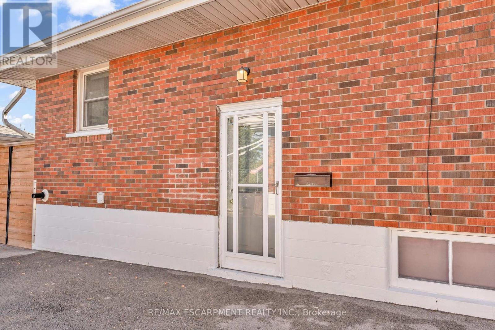 75 Cloverdale Avenue, Hamilton, Ontario  L8K 4M2 - Photo 37 - X12460382