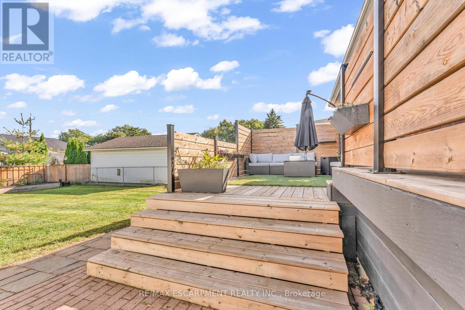 75 Cloverdale Avenue, Hamilton, Ontario  L8K 4M2 - Photo 43 - X12460382
