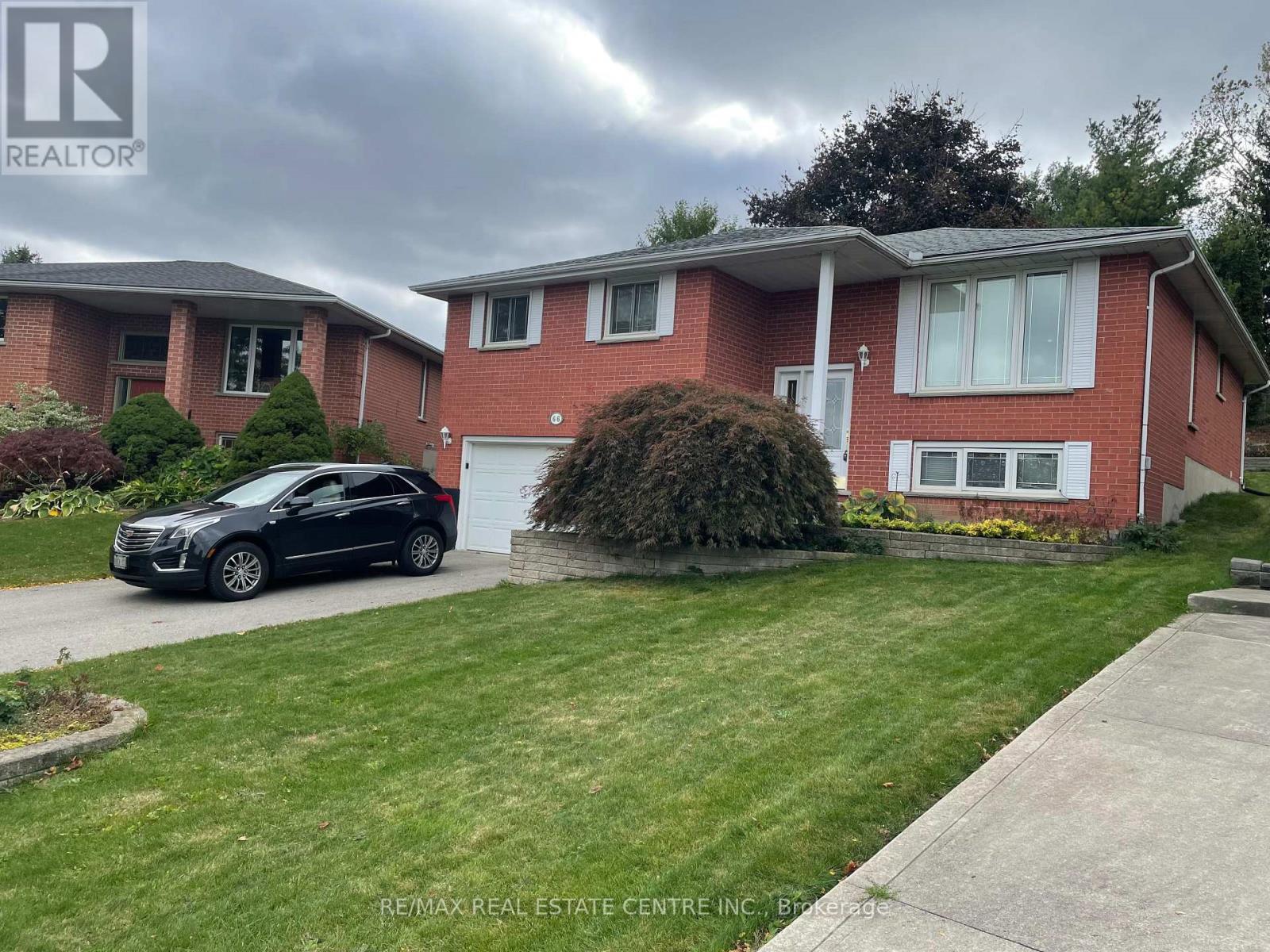 66 Hodgins Crescent, Woodstock, Ontario  N4V 1A8 - Photo 2 - X12460394