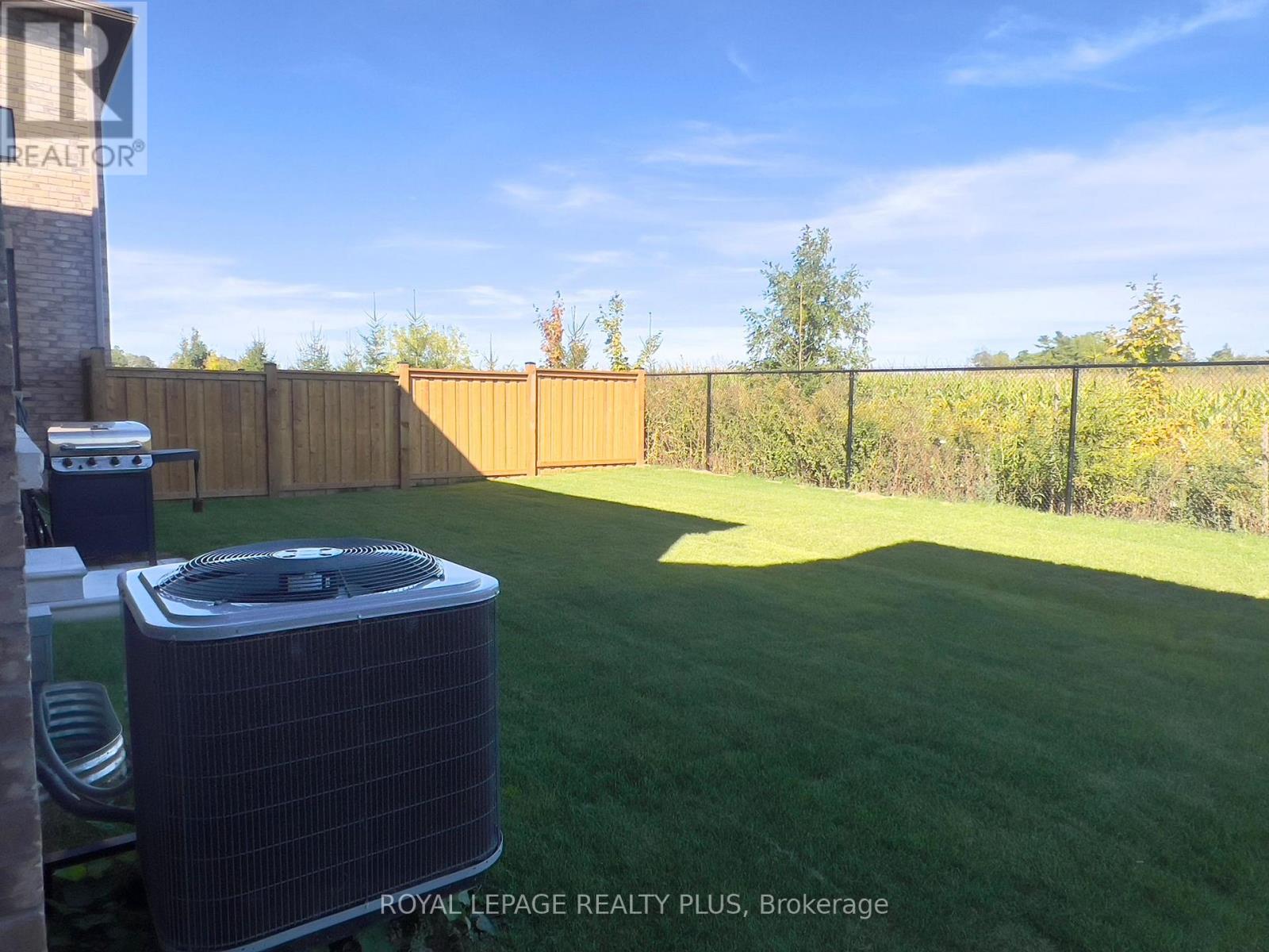 249 Leslie Davis Street, North Dumfries, Ontario  N0B 1E0 - Photo 34 - X12460410