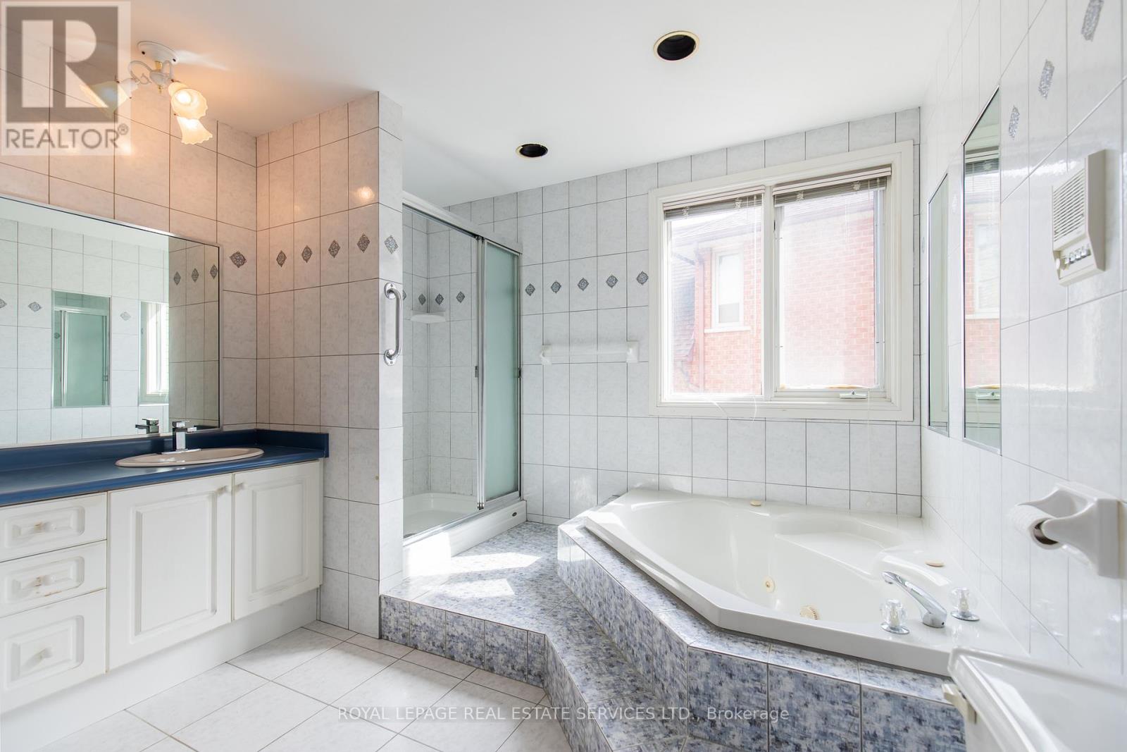 57 Orr Crescent, Hamilton, Ontario  L8G 5C5 - Photo 28 - X12460418