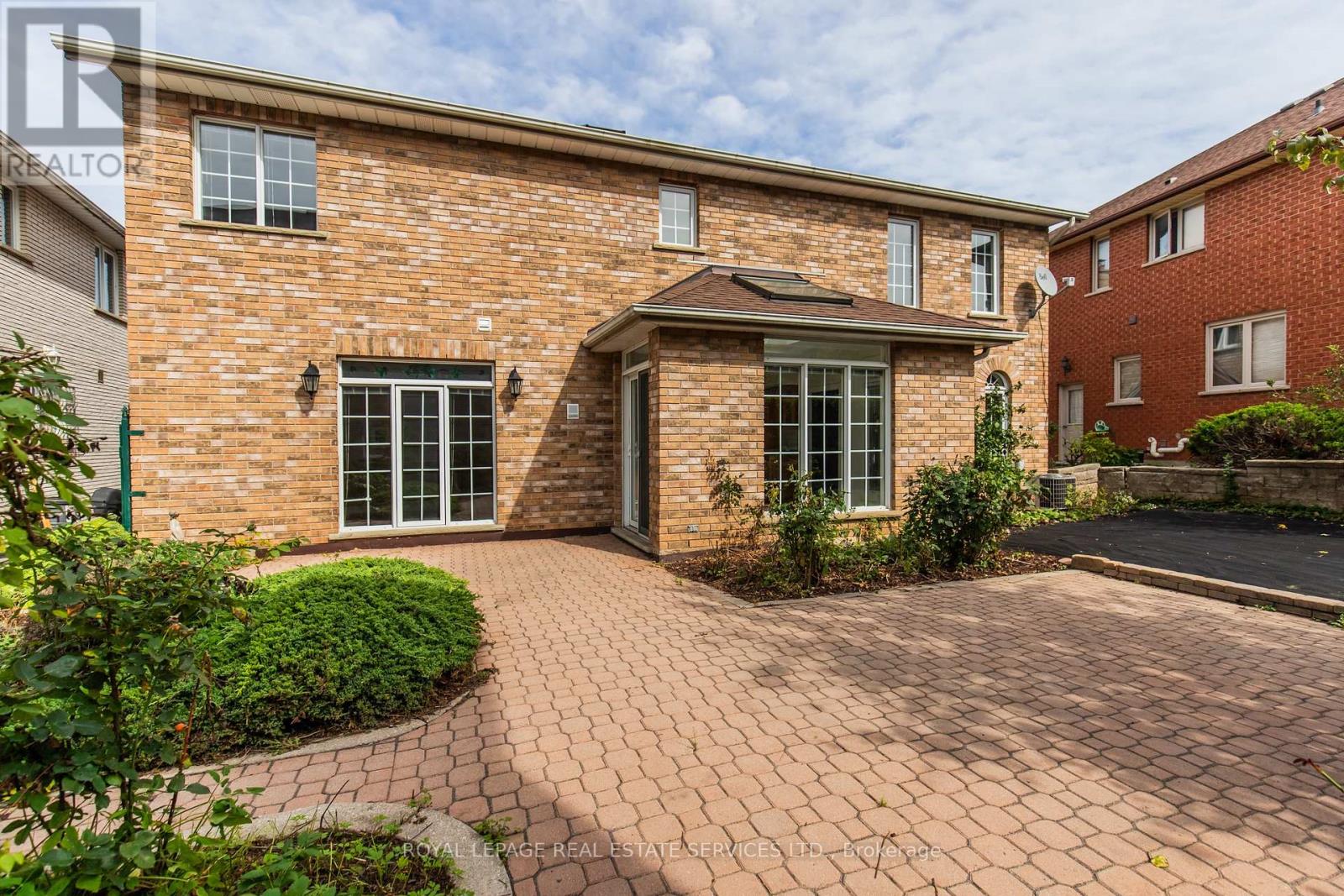 57 Orr Crescent, Hamilton, Ontario  L8G 5C5 - Photo 33 - X12460418