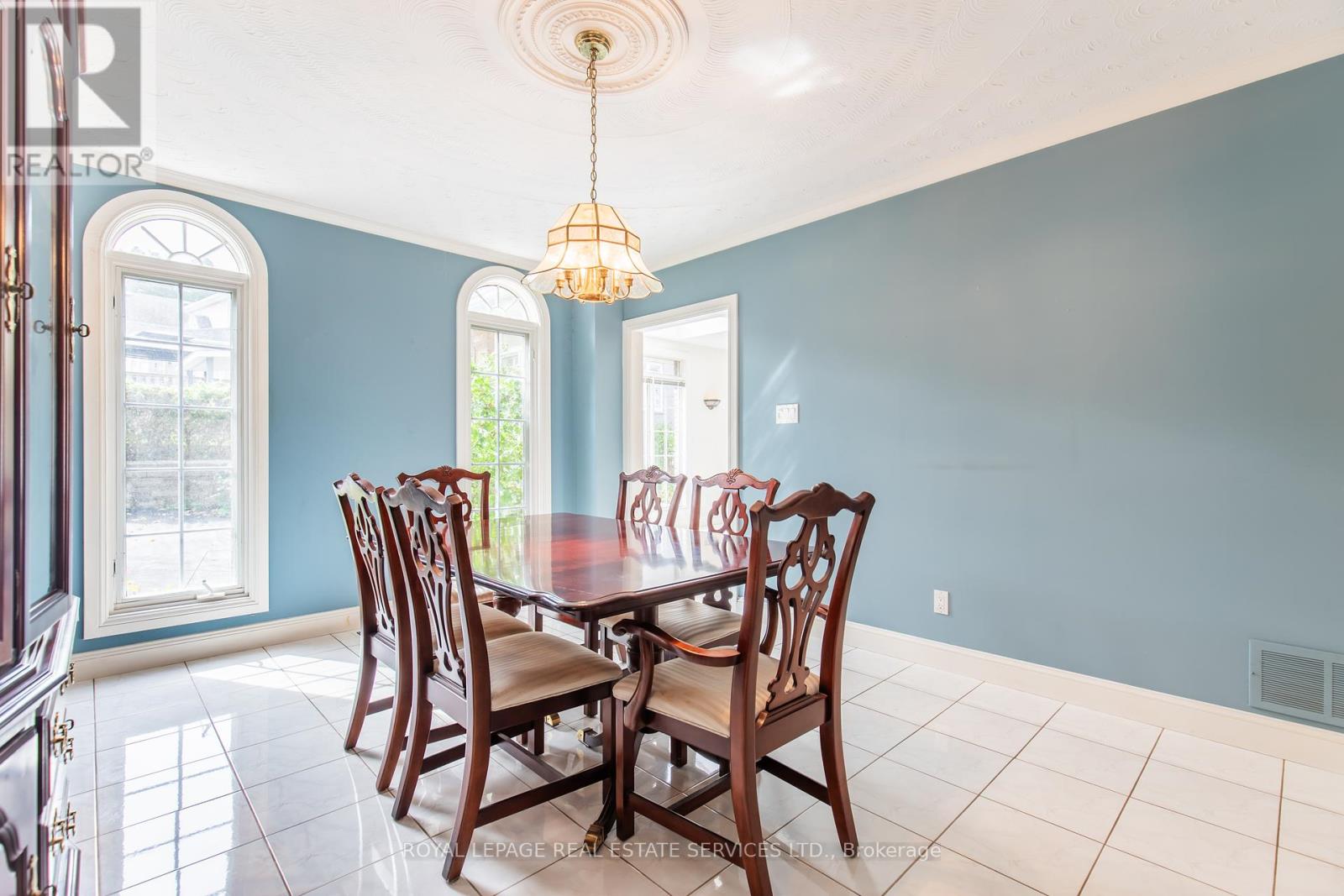 57 Orr Crescent, Hamilton, Ontario  L8G 5C5 - Photo 8 - X12460418