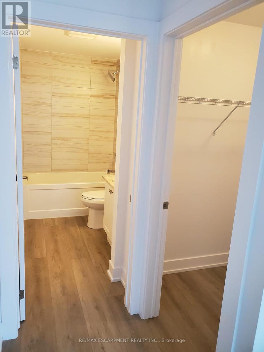 601 - 470 Dundas Street E, Hamilton, Ontario  L7M 5A5 - Photo 4 - X12460419