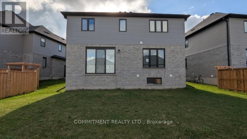 522 Masters Drive, Woodstock, Ontario  N4T 0L2 - Photo 4 - X12460443