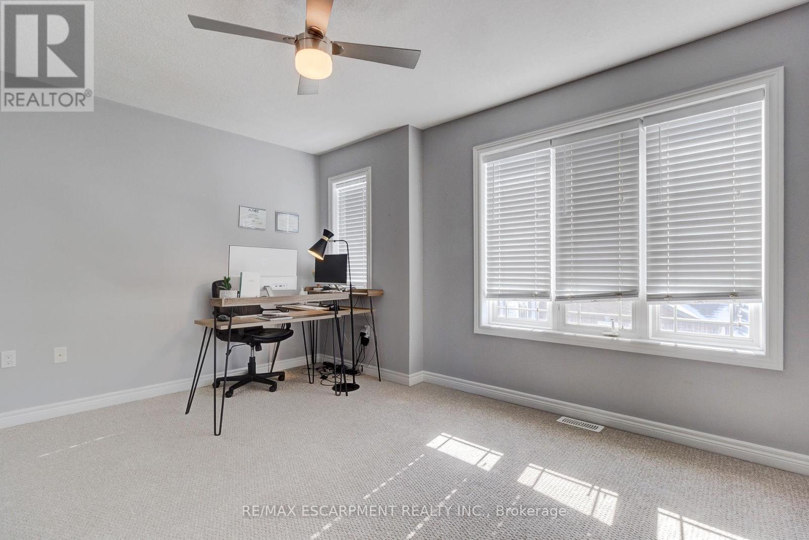 82 Bloom Crescent, Hamilton, Ontario  L0R 1P0 - Photo 36 - X12460448