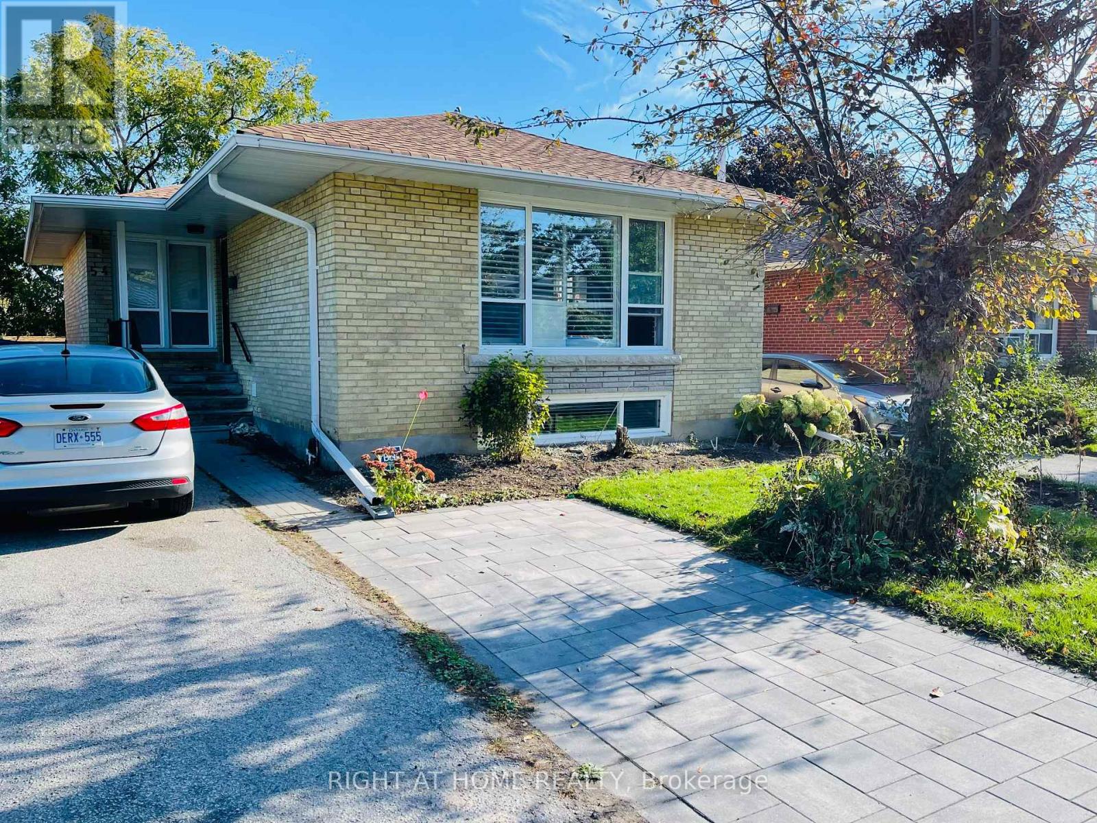 BASEMENT - 54 MEDLEY CRESCENT, Toronto, Ontario