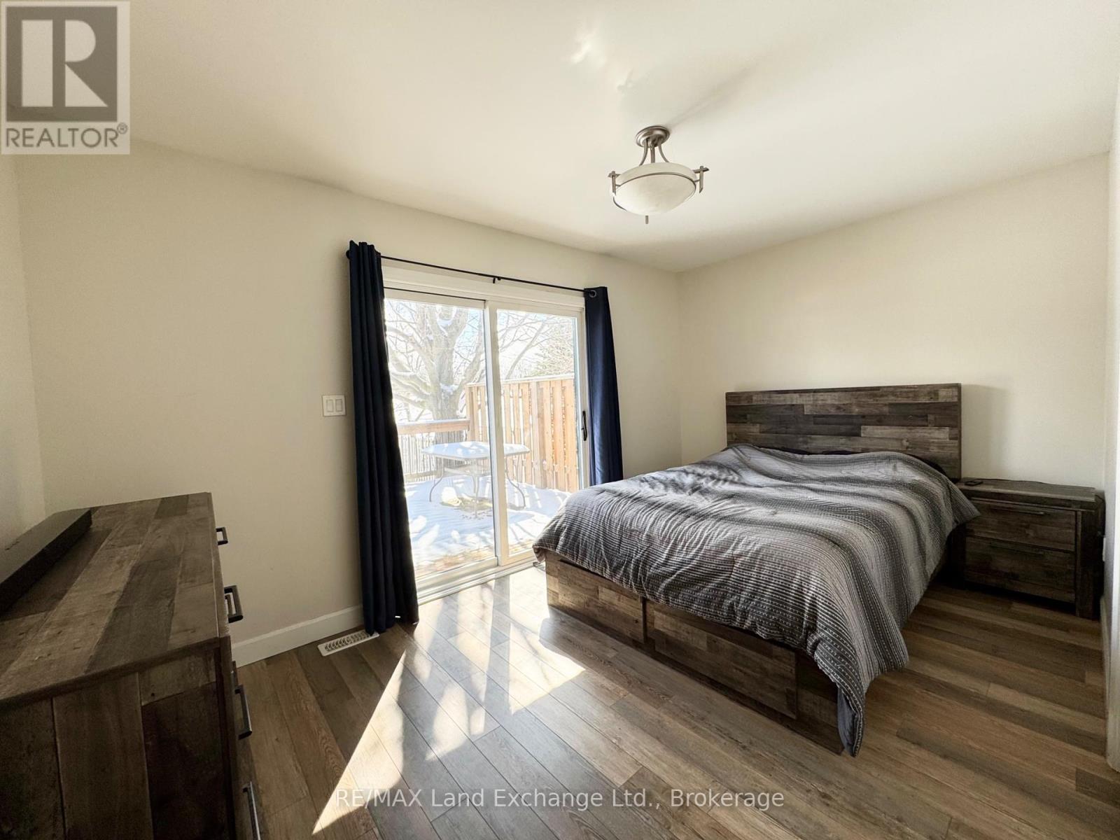 329 Bricker Street, Saugeen Shores, Ontario  N0H 2C1 - Photo 13 - X12460702