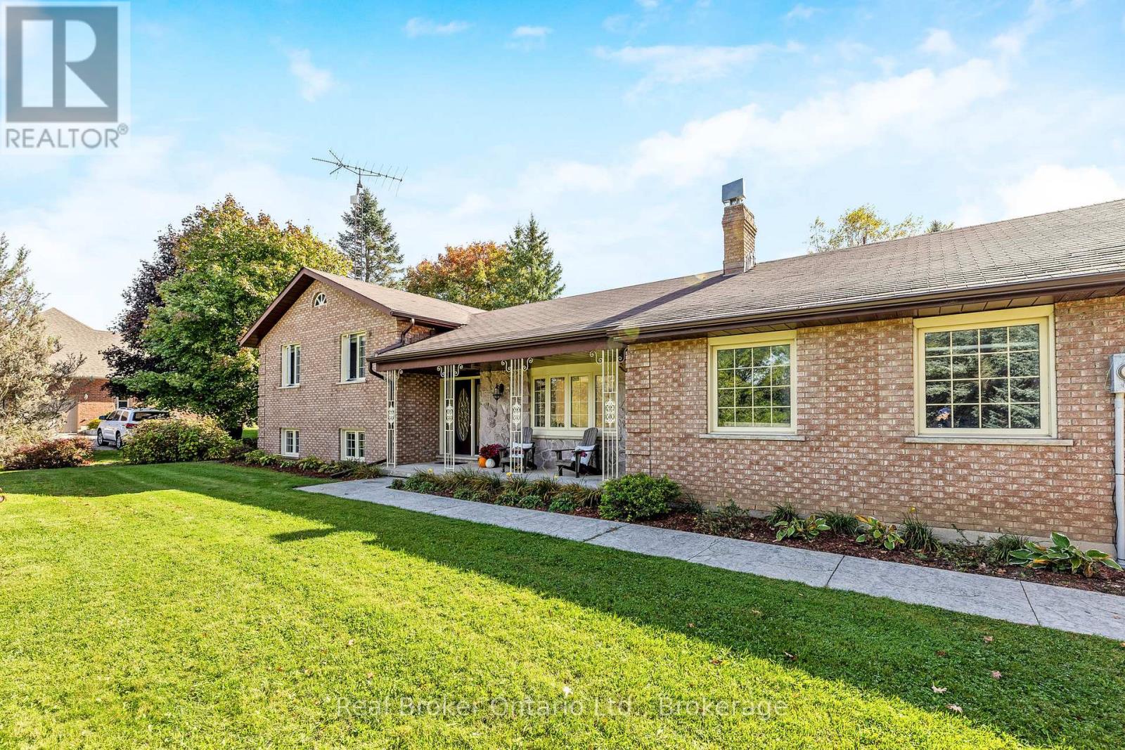 8759 Wellington 124 Road, Erin, Ontario  N1H 6H7 - Photo 3 - X12460725