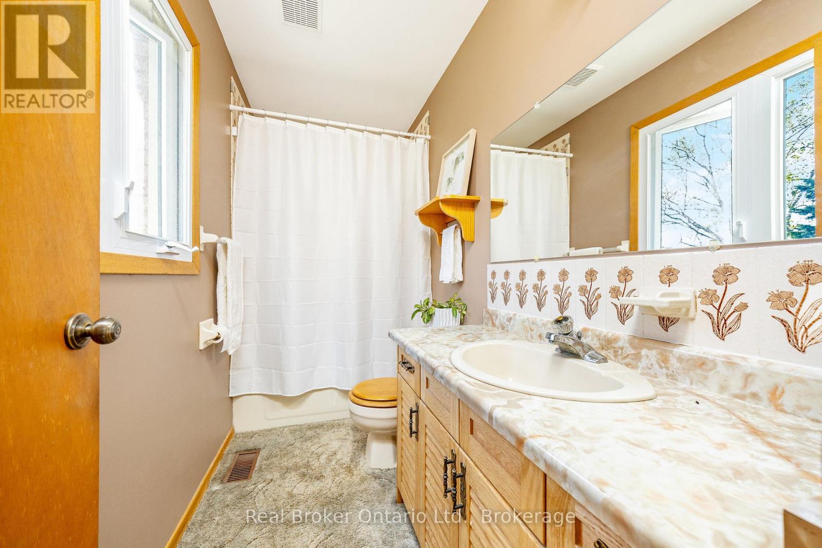 8759 Wellington 124 Road, Erin, Ontario  N1H 6H7 - Photo 30 - X12460725
