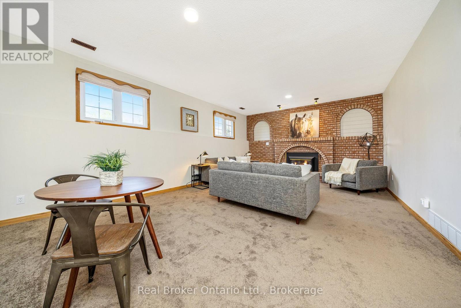 8759 Wellington 124 Road, Erin, Ontario  N1H 6H7 - Photo 34 - X12460725