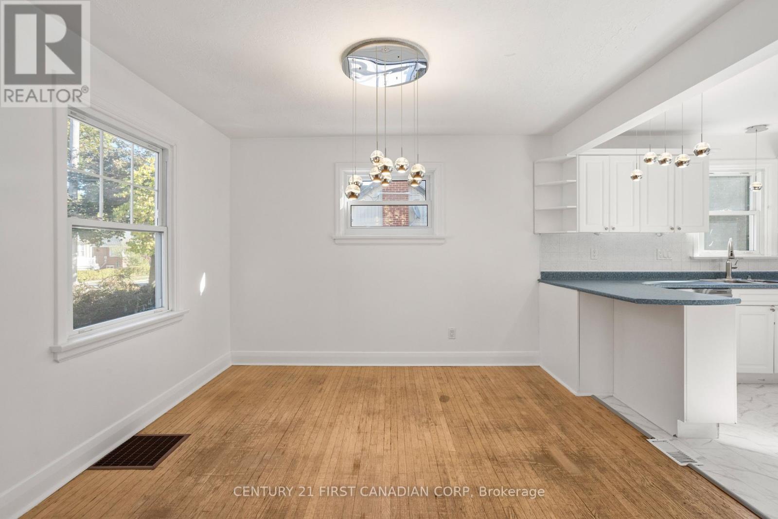 623 Wallace Avenue, London East (East C), Ontario  N5Y 3R8 - Photo 13 - X12460603