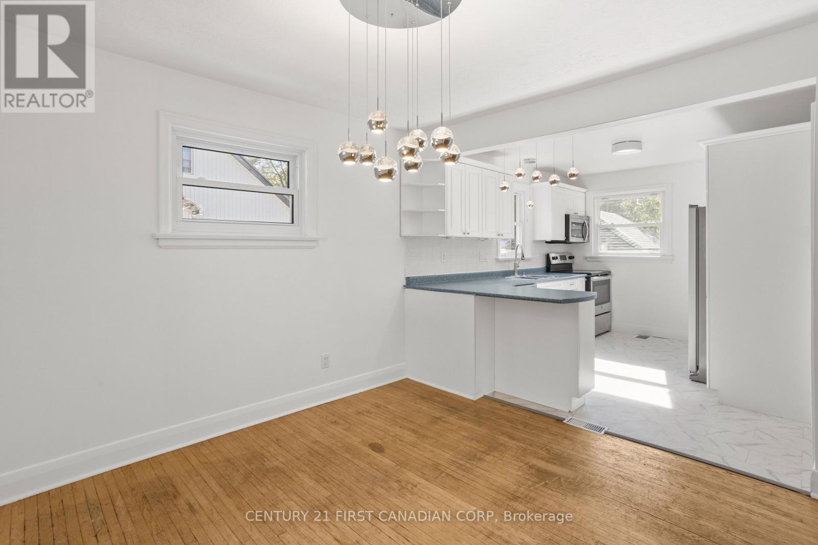 623 Wallace Avenue, London East (East C), Ontario  N5Y 3R8 - Photo 14 - X12460603
