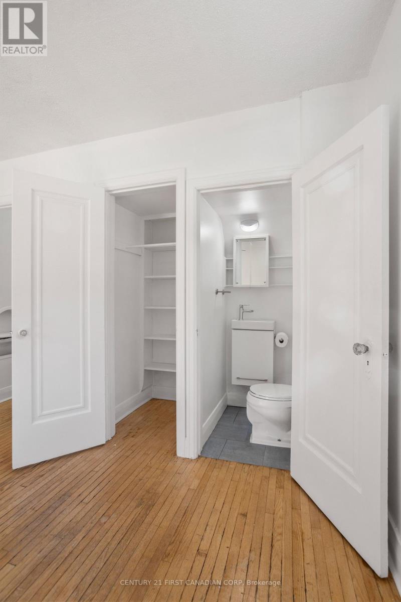 623 Wallace Avenue, London East (East C), Ontario  N5Y 3R8 - Photo 18 - X12460603