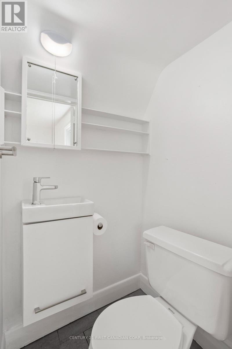 623 Wallace Avenue, London East (East C), Ontario  N5Y 3R8 - Photo 19 - X12460603